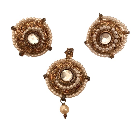 Gold Round / Circle Indian Style Necklace Pendant & Earrings - Picture 1 of 8